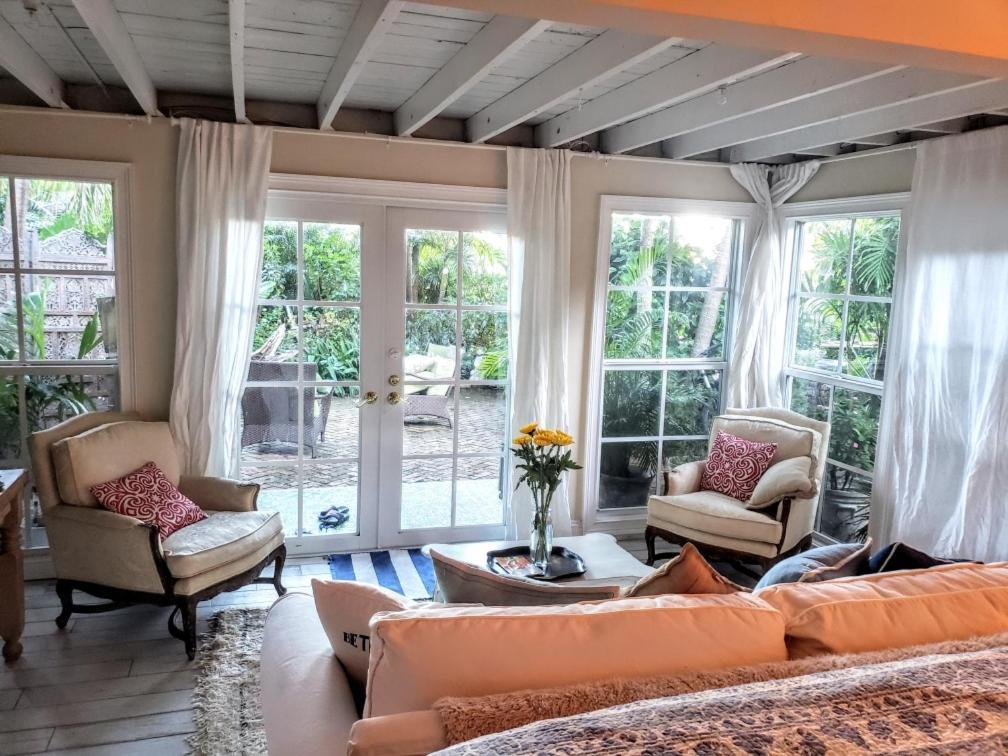 Hotel Chateau Gardens à Lake Worth Beach Extérieur photo