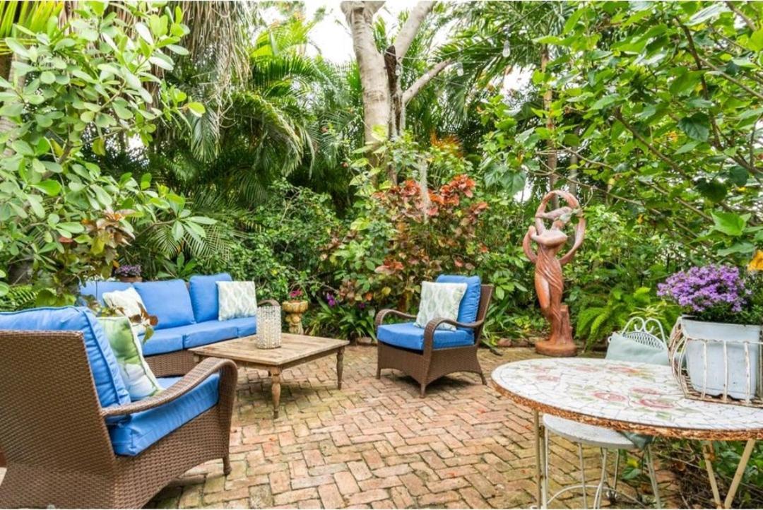 Hotel Chateau Gardens à Lake Worth Beach Extérieur photo